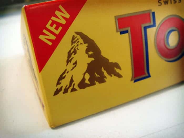 bear-hidden-in-toblerone-mountain-mind-blowing-photos