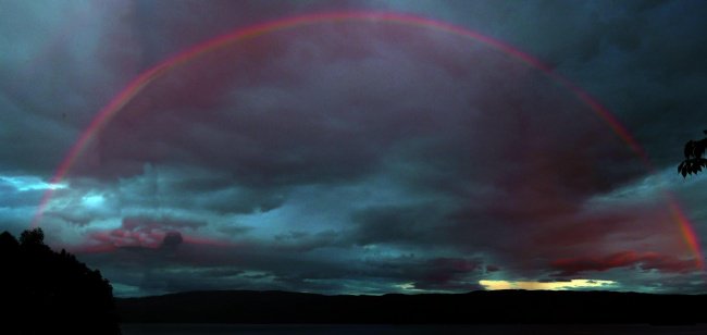 blood-red-rainbow-real-things-that-actually-exist