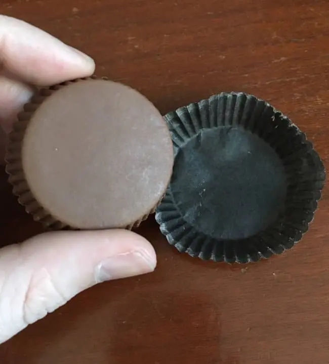 cupcake-taken-out-from-the-wrapper-soul-satisfying-photos