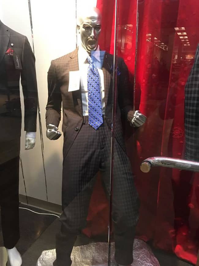 enthusiastic-business-suit-mannequins-posing-hilariously