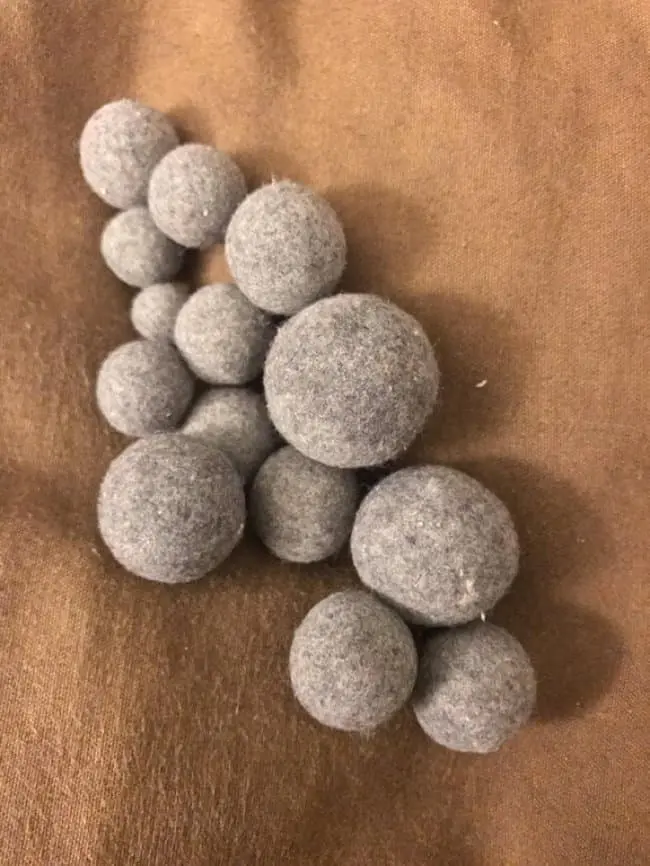fluff-balls-found-in-the-dryer-soul-satisfying-photos