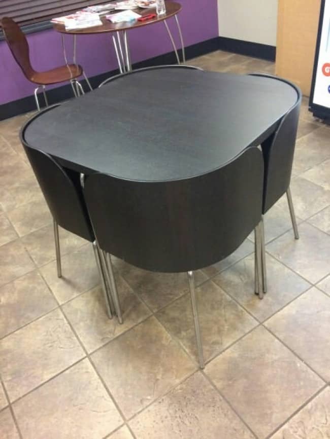table-chair-perfect-fit-soul-satisfying-photos