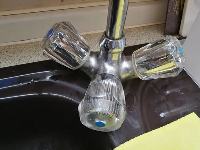 three-faucet-knobs-for-cold-water-photos-that-make-zero-sense