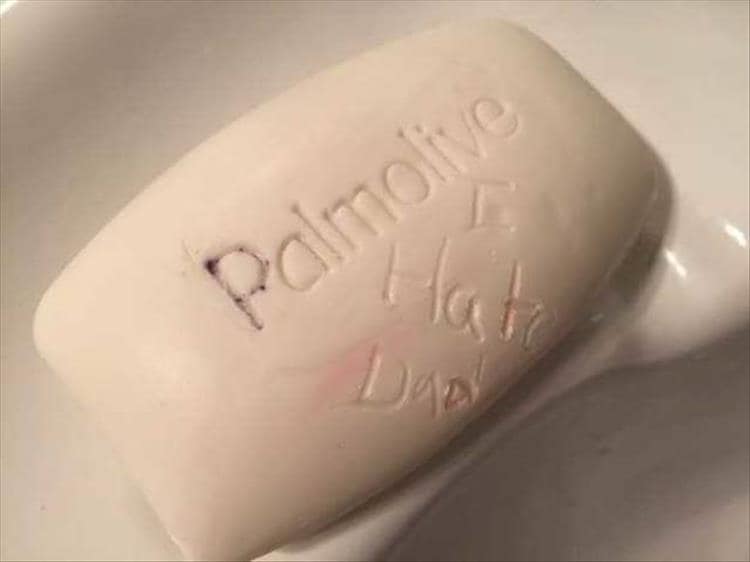 bath-soap-hate-message-people-getting-called-out