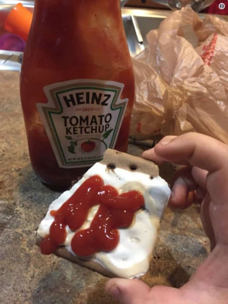 ketchup-on-pop-tarts-questionable-photos