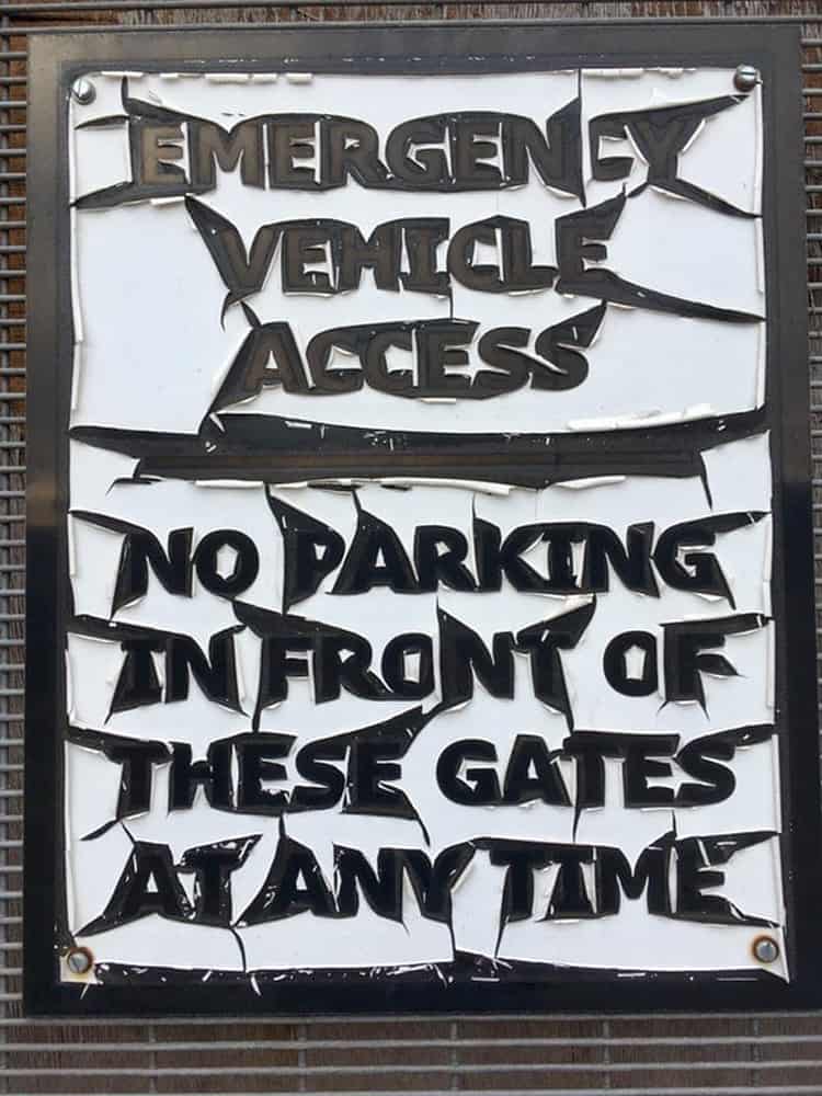 parking-sign-font-effect-strange-things