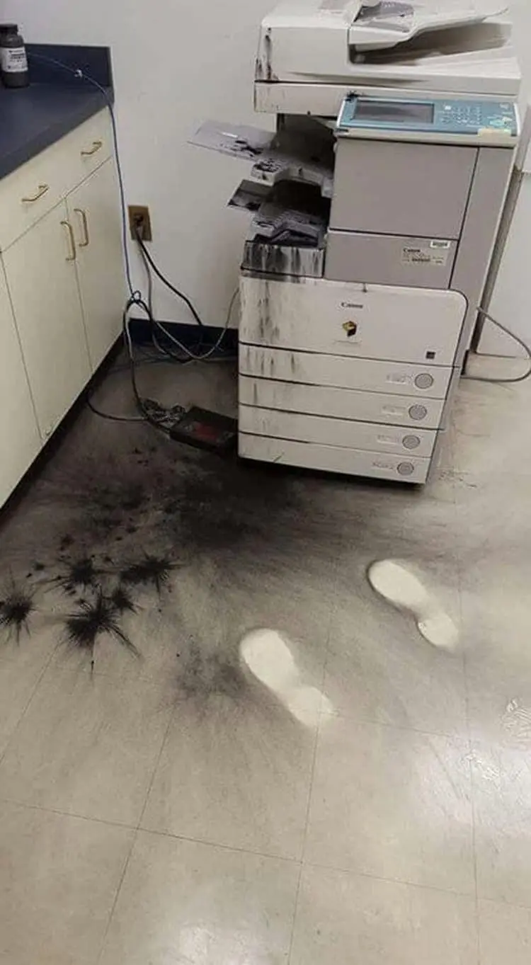 printer-toner-spill-luckless-people