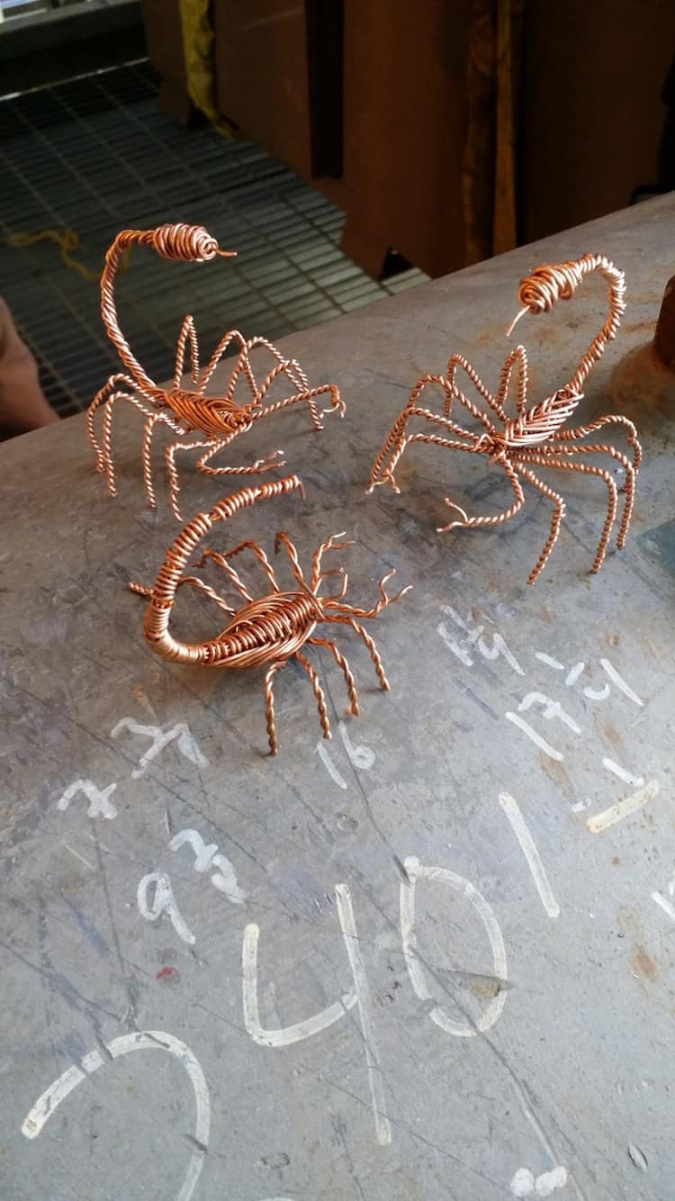 scorpion-figures-made-of-copper-wire-silly-things-bored-people-do