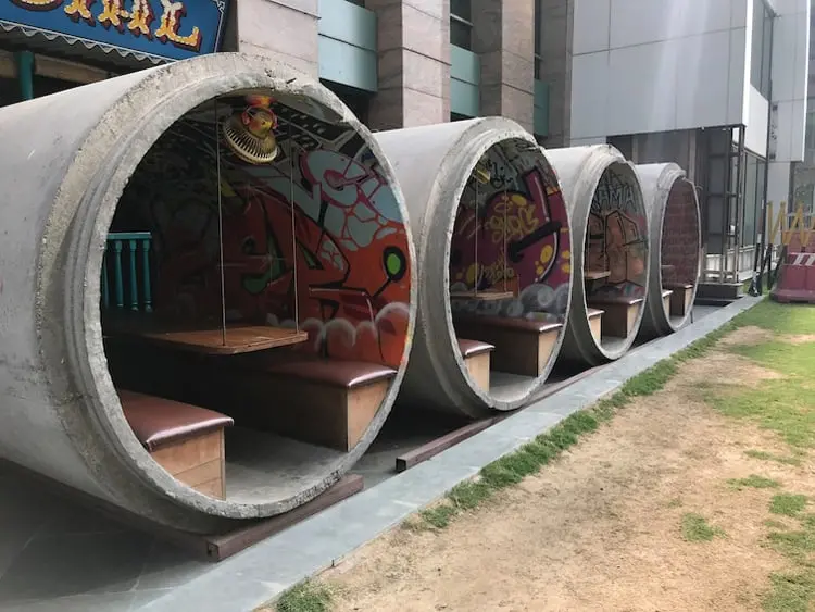 sewer-pipes-turned-to-restaurant-impressive-photos