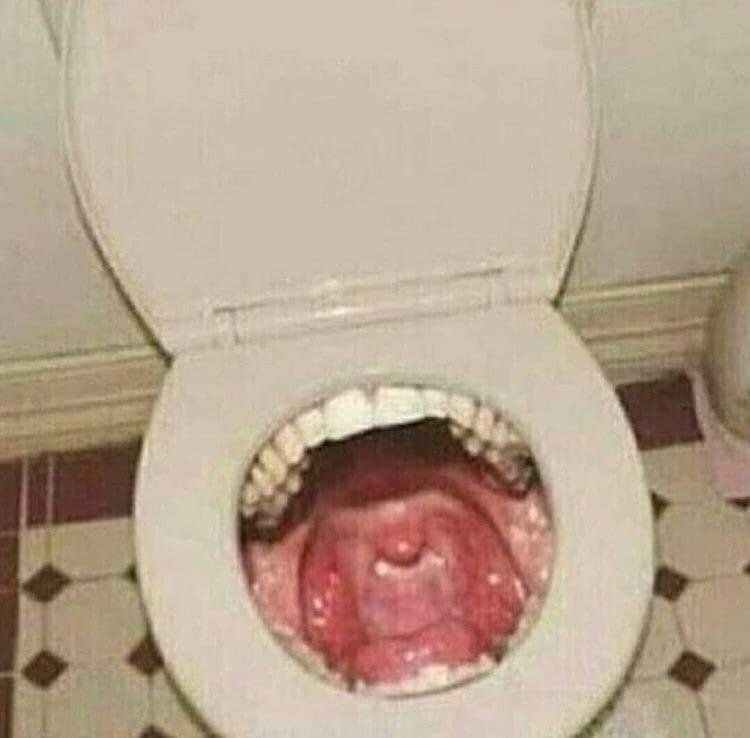 toilet-mouth-model-nonsensical-photos
