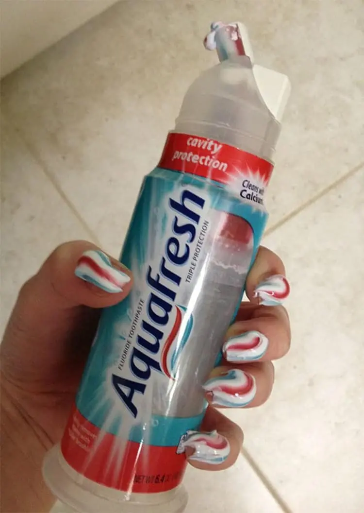 toothpaste-nail-art-funny-life-hacks