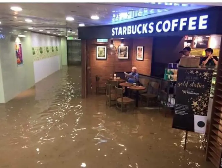 starbucks-flood-embarrassing-fails