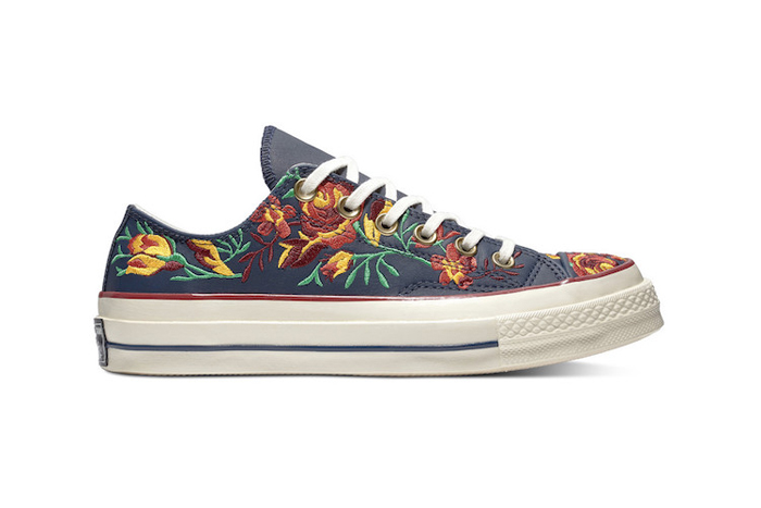 converse floral parkway obsidian