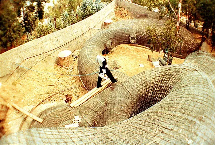 hobbit house construction