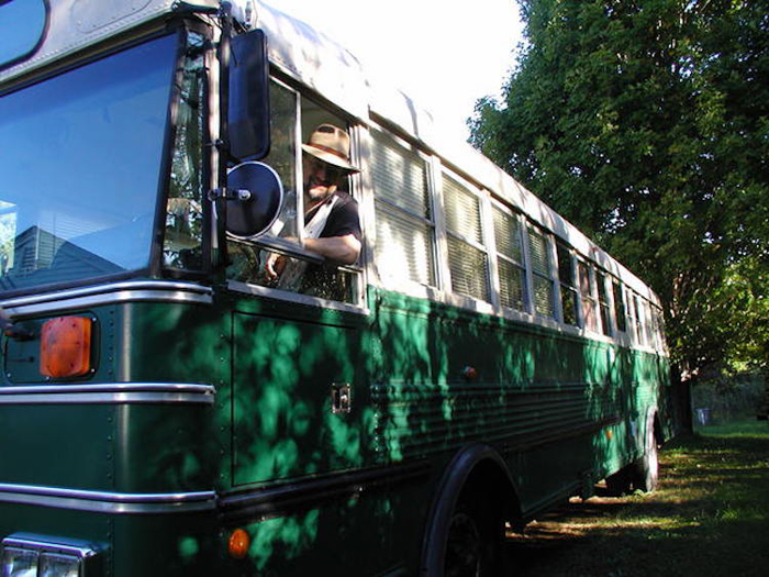 school bus mobile home exterior