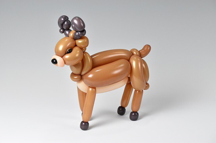 matsumoto colorful twisted balloon sculptures deer