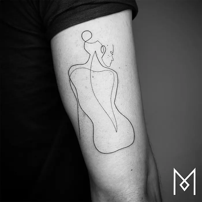 minimalist tattoos woman back figure