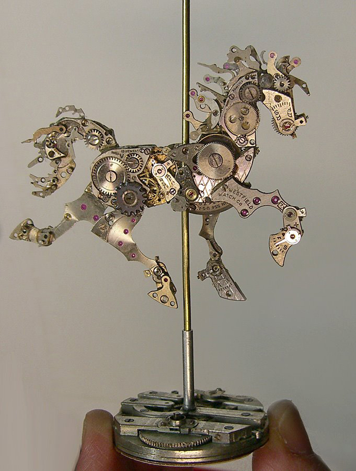 spectacular tiny sculptures horse