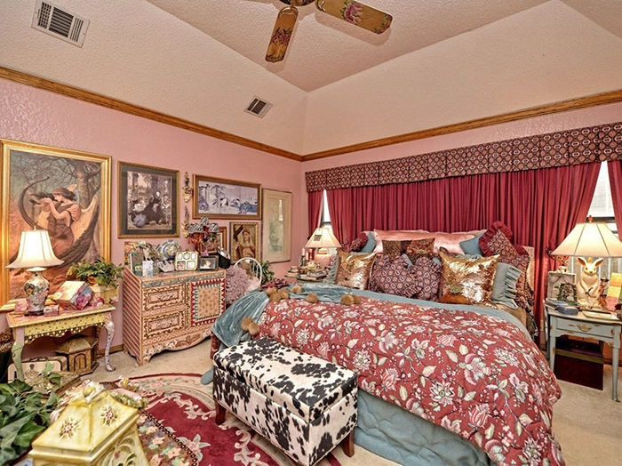 weird ranch style house master bedroom