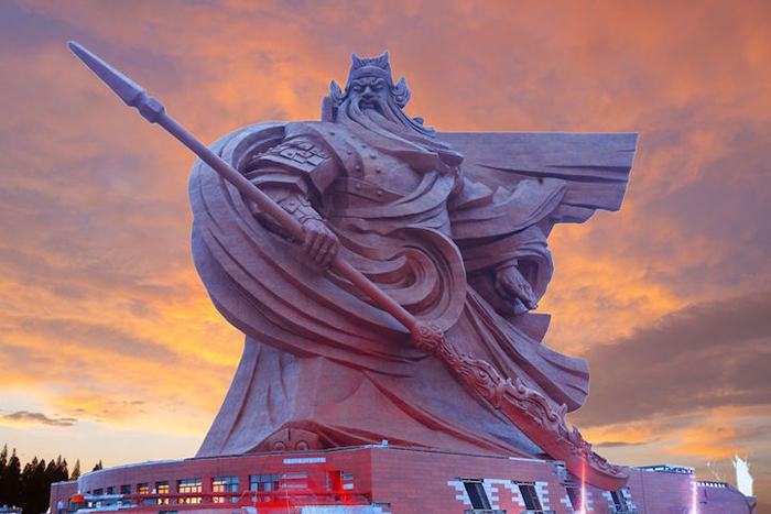 guan yu statue jingzhou city