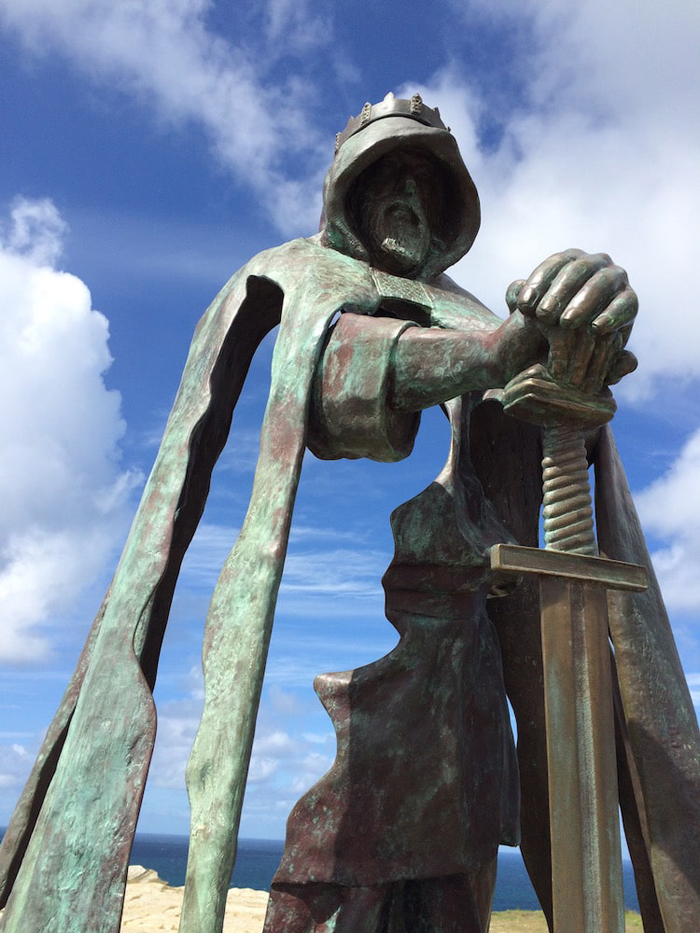 king arthur bronze sculpture tintagel