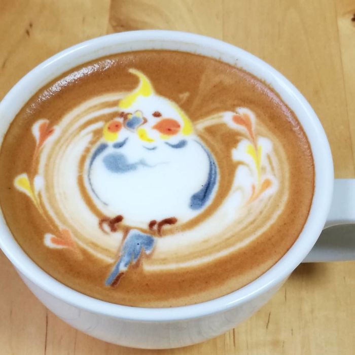 ku-san bird latte art from sketch