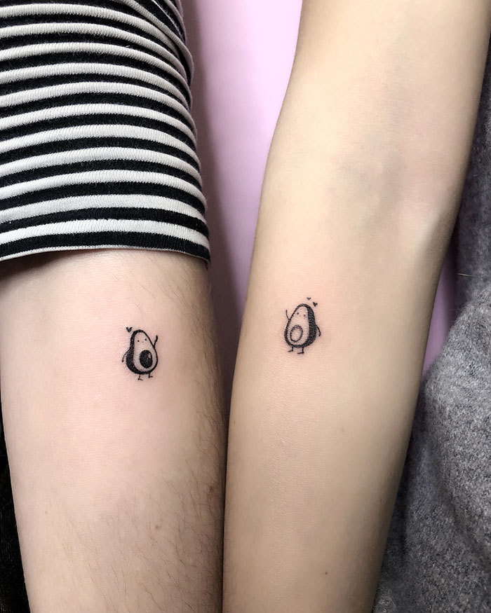 sisters tattoos dinosaur TinyTattoo cute love tattoo DinosaurTattoo   Dinosaur tattoos Bff tattoos Matching couple tattoos