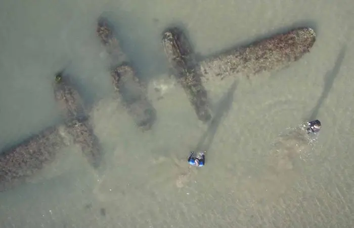 p-38 on welsh beach - interesting beach things