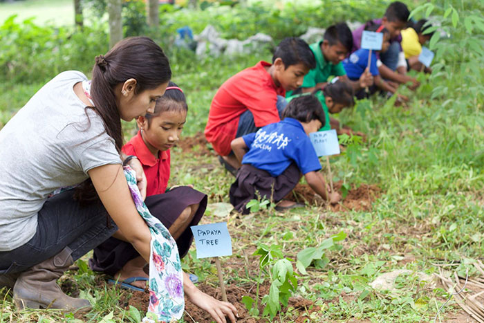 philippines students plant 10 trees requirement