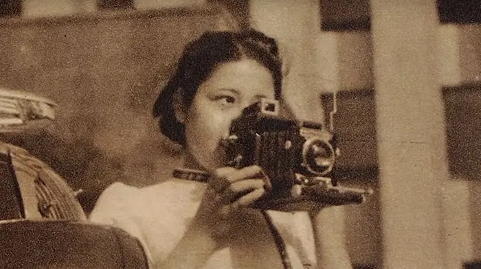 tsuneko sasamoto first woman photographer japan