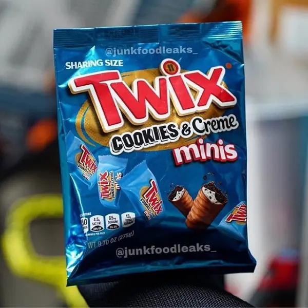 Cookies and Cream Twix Minis returning holiday 2019