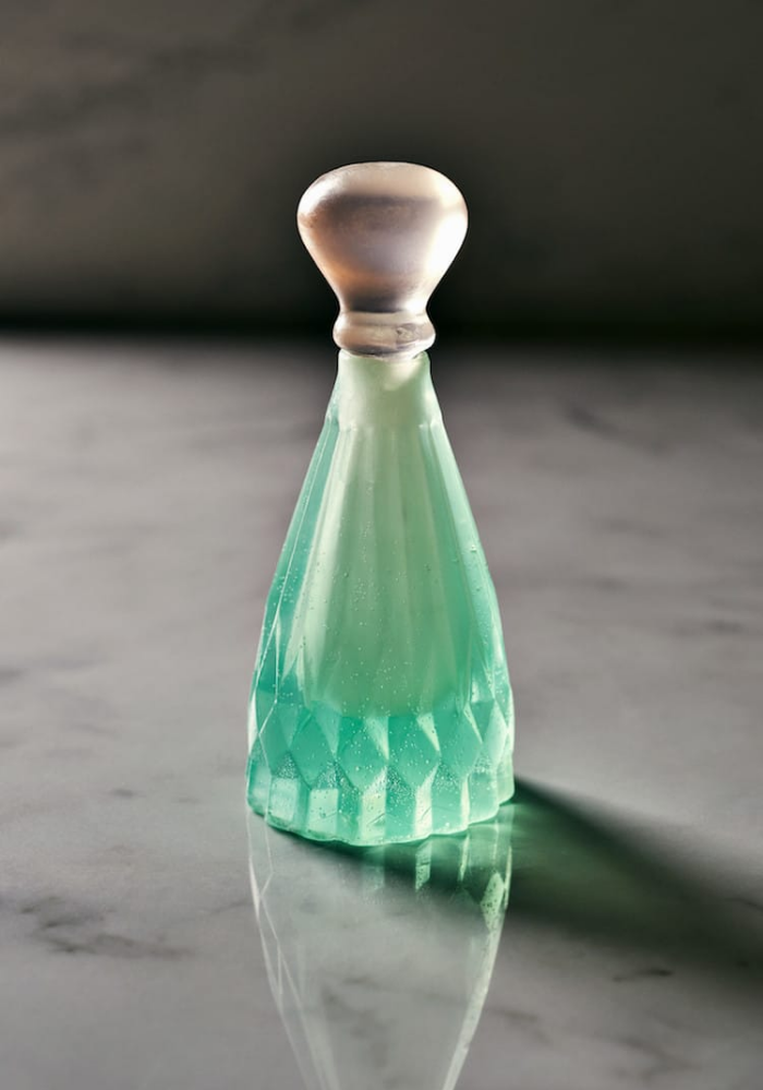 beautiful perfume sustainable bottle plastic packaging alternative soapack by mi zhou