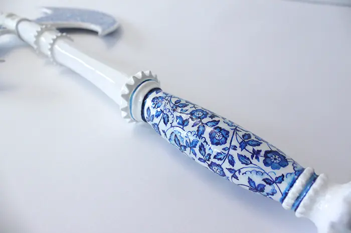 Porcelain Weapon Ax Handle