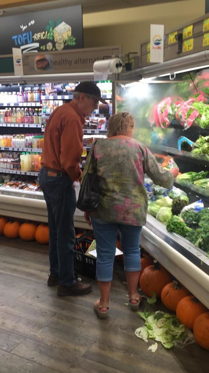 bad customers ripping off bad lettuce