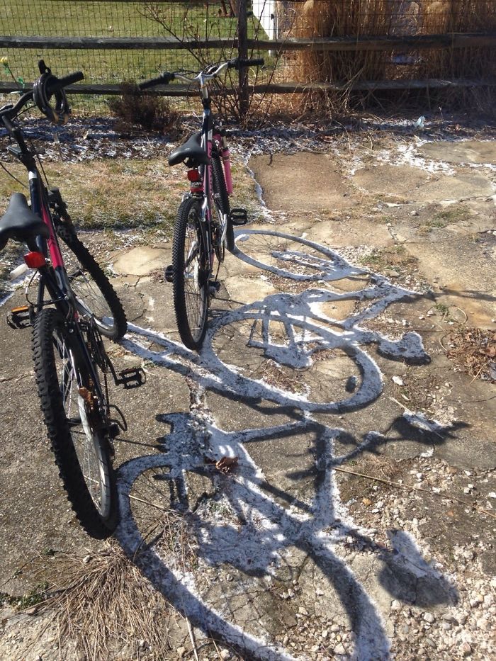 shadow optical illusions bike