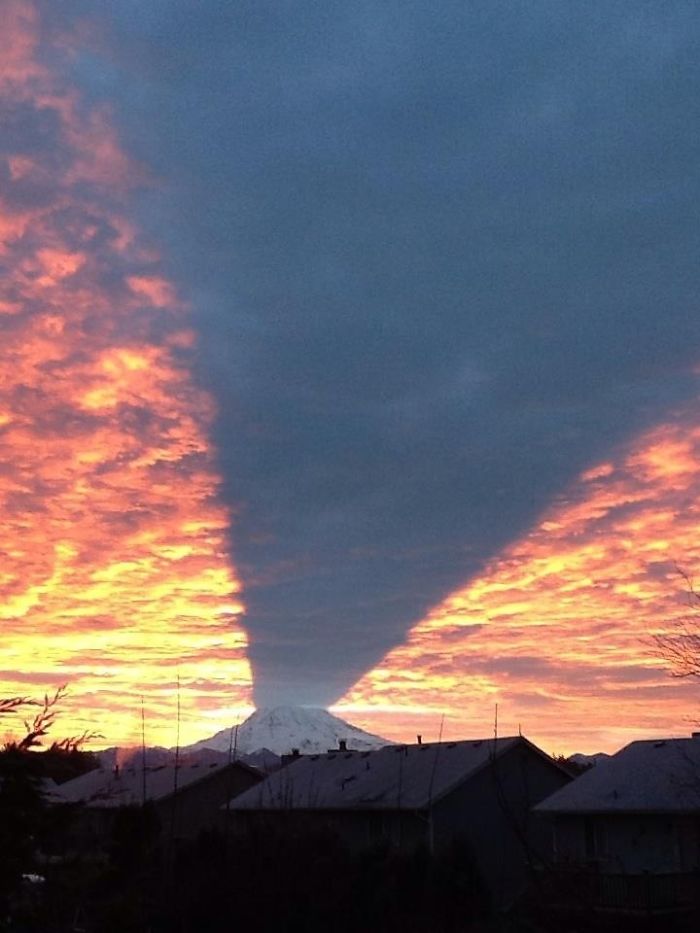 shadow optical illusions mountain