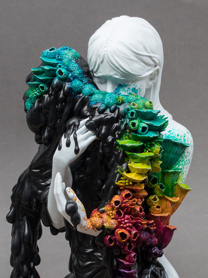 Weeping Women Sculptures by Stephanie Kilgast 3