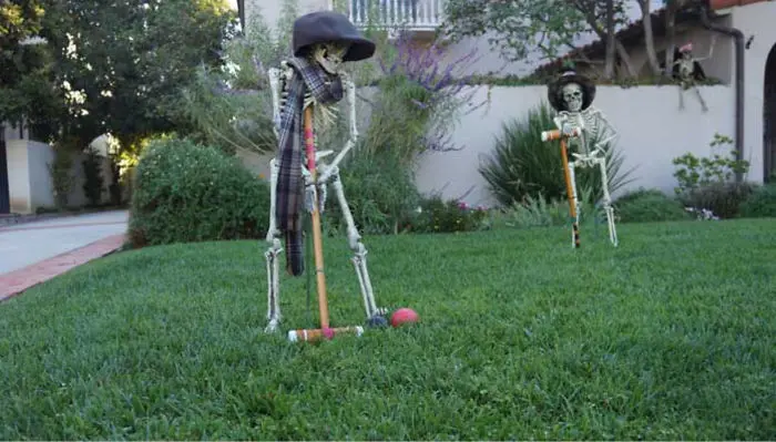 halloween skeletons croquet