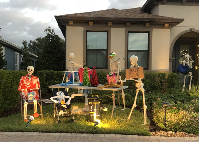 halloween skeletons garage sale