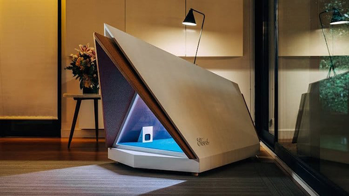 noise-cancelling dog kennel indoors