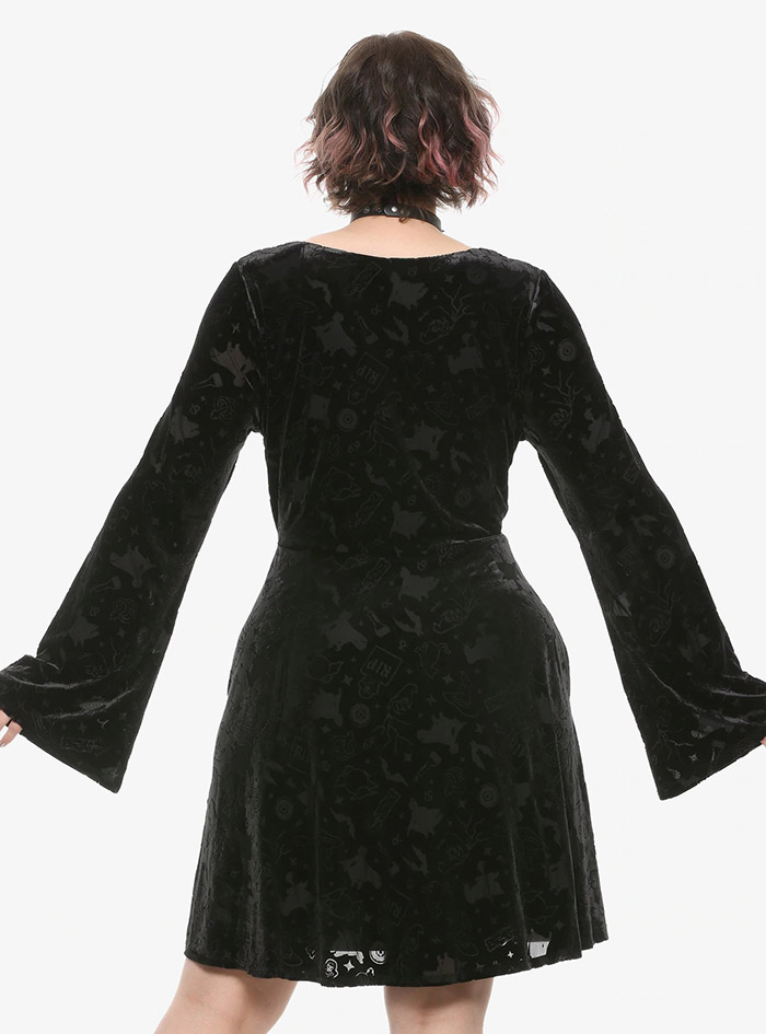 Hocus Pocus Clothing Collection Black Velvet Sleeve Dress plus size back