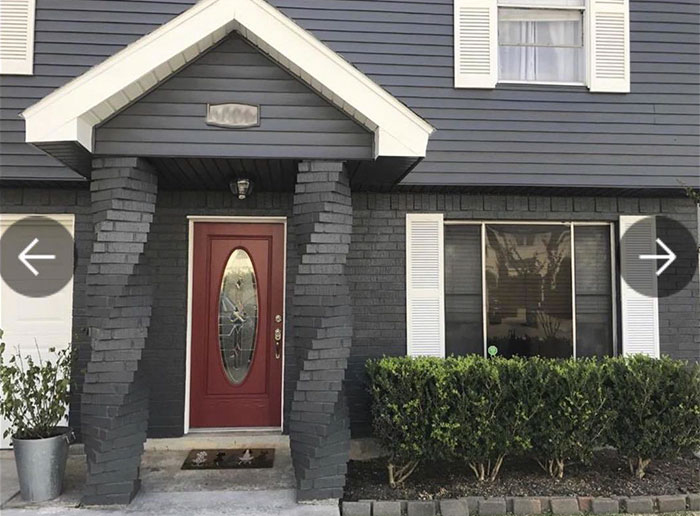 House with Helix-shaped Pillars