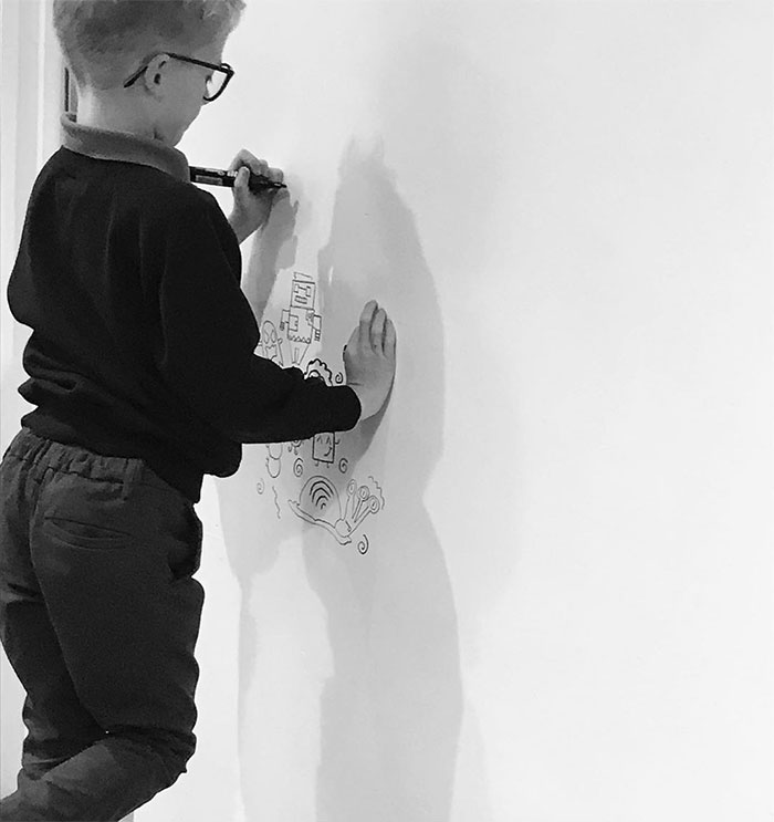 Joe Whale Starting His Wall Doodles