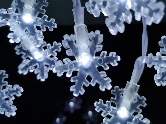 Lighted Snowflake-shaped USB Charging Cable Closeup