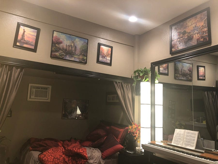 Brian Thompson Completely Transformed His Bedroom With A Harry Potter Theme
