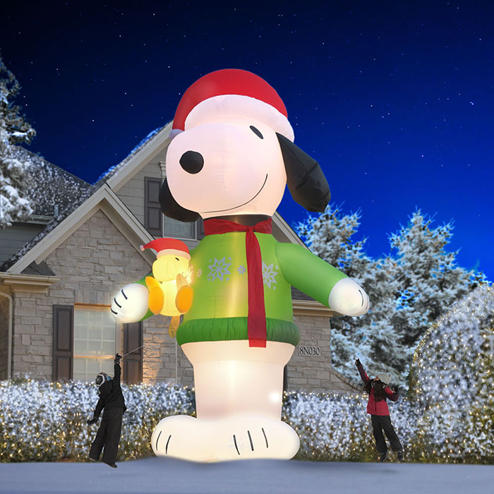 inflatable snoopy decoration