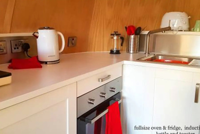 airbnb the hobbit pod kitchen