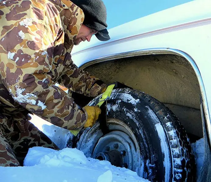 The 'TracGrabber' Helps Free Your Tires From Snow, Sand And Mud With Ease