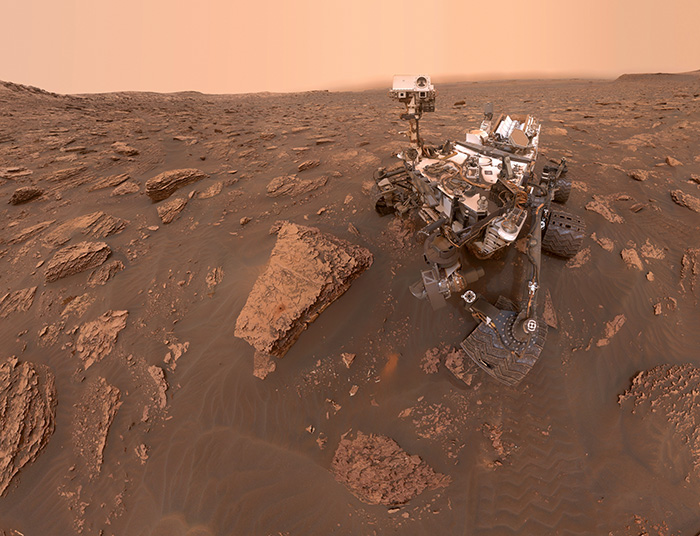 Curiosity's Dusty Selfie at Duluth