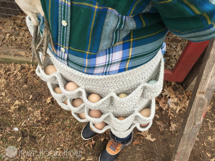 knitted garment with pockets